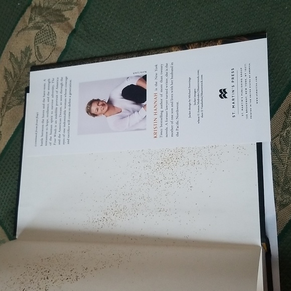 📚THE FOUR WINDS - Picture 7 of 7